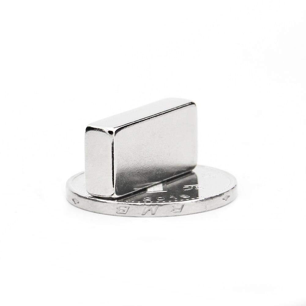 MNS Magneteksan 20x10x5 mm Neodium Magnet, Very Strong Rectangular Neodymium Magnet - Set of 4 Pieces