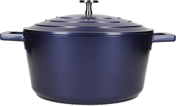 MasterClass Medium Casserole Dish with Lid 4 Litre/24 cm, Lightweight Cast Aluminium, Induction Hob and Oven Safe, Blue | Includes tightly sealing lid; lightweight build ensures effortless handling and safe performance inside catering ovens.