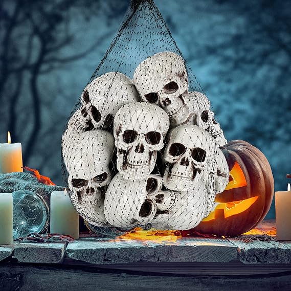 20 Pieces Mini Halloween Skulls Heads Plastic Miniature Skulls Skeleton Heads Decorations in Mesh Bag Realistic Props Crafts for Halloween Party Bar Home Table Decor